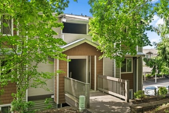 Terrace on Meridian in Puyallup, WA - Foto de edificio - Building Photo