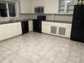 18 Walnut Rd, Unit 2 in Somerville, MA - Building Photo - Building Photo