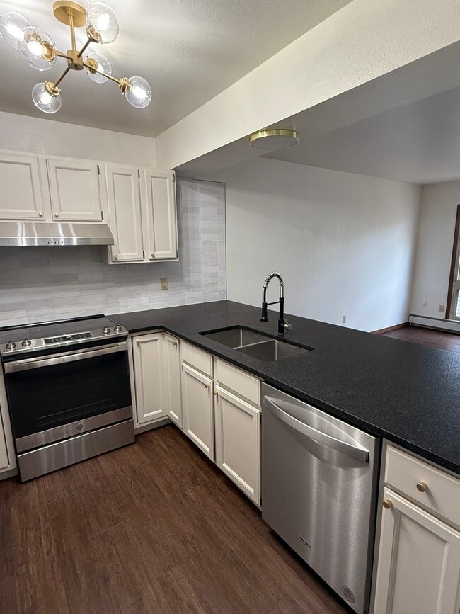 property at 5520 Townsend Pl