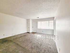 1508 W Esthner Ave in Wichita, KS - Building Photo - Building Photo