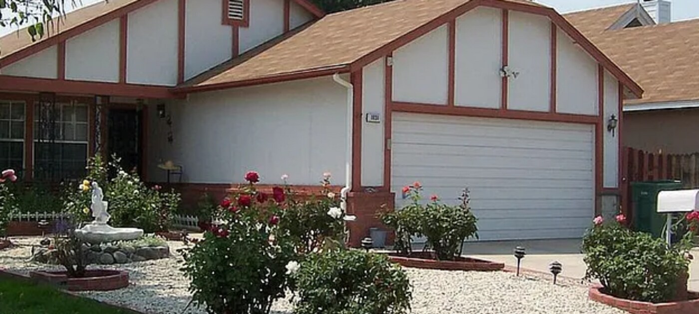 1831 Fargo Way in Sparks, NV - Building Photo