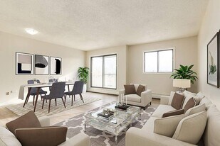 Blue Water Court in Bonnyville, AB - Building Photo