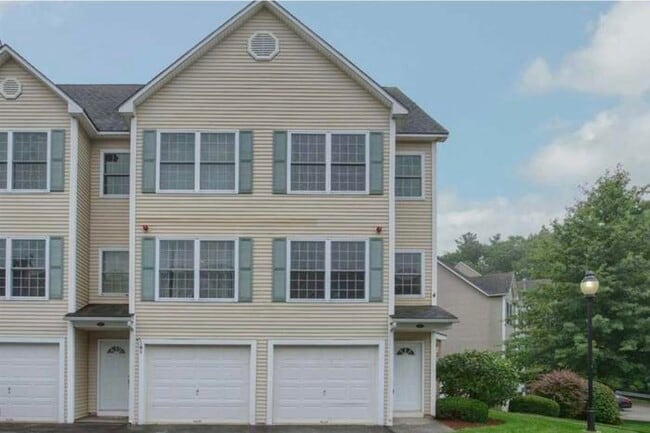 property at 8 Intervale Ct