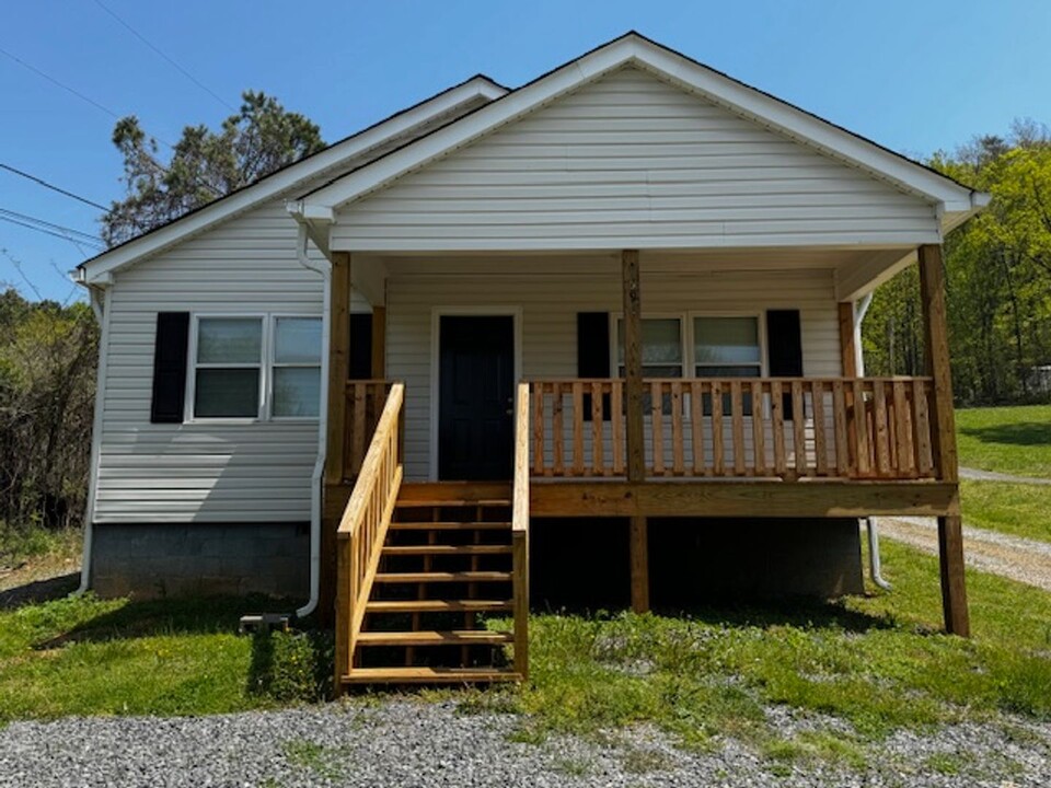 591 Old Chattanooga Pike SW in Cleveland, TN - Building Photo