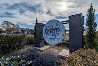 TwentyFive25 in Dallas, TX - Building Photo - Building Photo