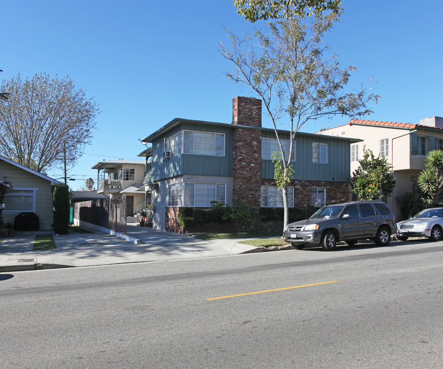 1819 Edgemont St in Los Angeles, CA - Building Photo