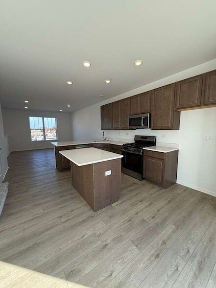 25644 W Yorkshire Dr in Plainfield, IL - Building Photo - Building Photo
