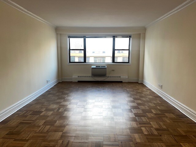420 E 79th St in New York, NY - Building Photo