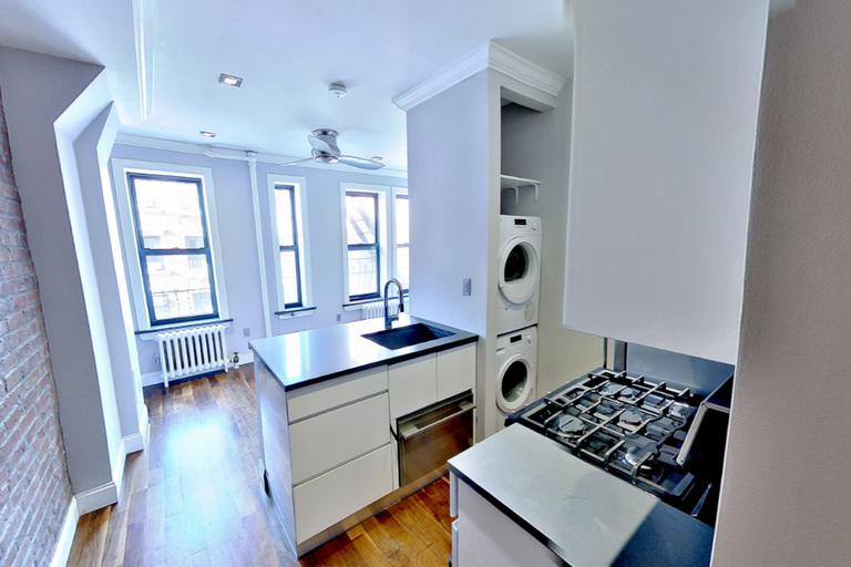 20 Prince St in New York, NY - Building Photo