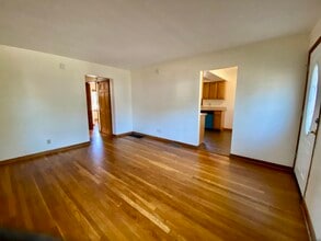 1881 17th St SW in Akron, OH - Building Photo - Building Photo