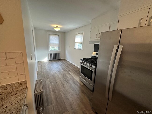 3 W Sunnyside Ln in Irvington, NY - Building Photo - Building Photo