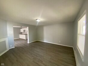 86 N Holmes Ave in Indianapolis, IN - Building Photo - Building Photo