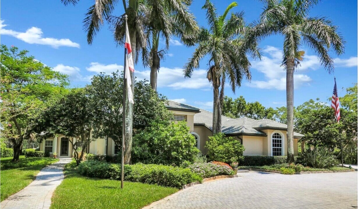 1856 SE Colony Way in Jupiter, FL - Building Photo