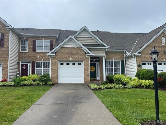 property at 868 Parkland Pl