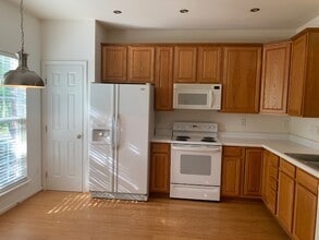 11601 Windsor Castle Ln in Charlotte, NC - Building Photo - Building Photo
