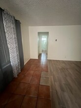 905 S Magnolia Ave in El Cajon, CA - Building Photo - Building Photo