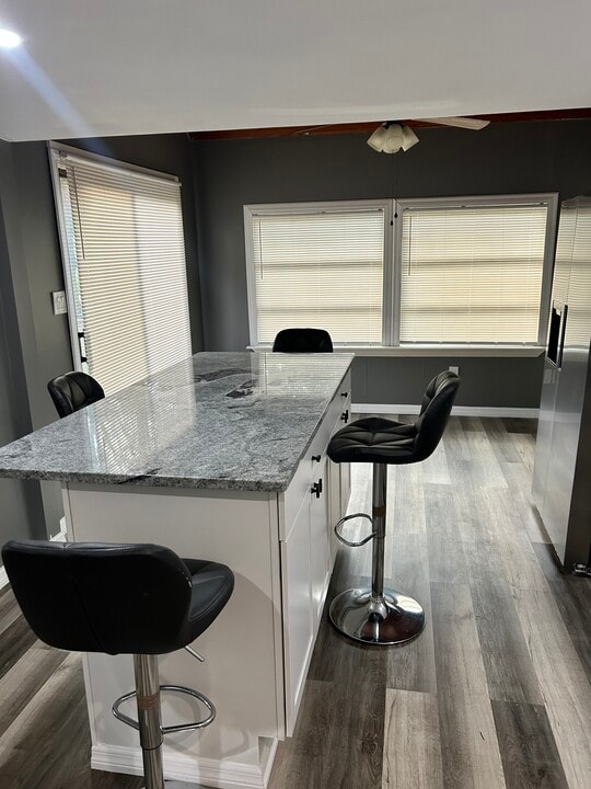 102 Cody Dr in Satsuma, FL - Building Photo