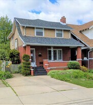 1555 Pelissier St in Windsor, ON - Building Photo