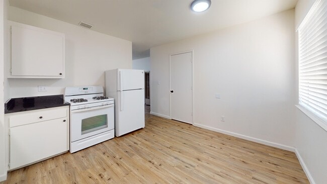 3508 Gardenia St in Anderson, CA - Building Photo - Building Photo