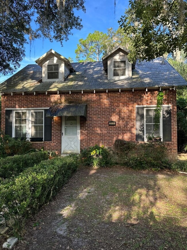 property at 200 NE 11th St