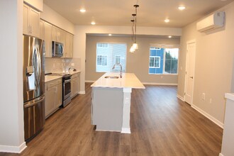 10103 16th Pl SE in Lake Stevens, WA - Building Photo - Building Photo