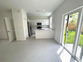 2877 SE 24th Ct in Homestead, FL - Building Photo - Building Photo