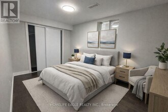 23 Lindridge Ave in Brampton, ON - Building Photo - Building Photo