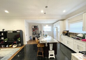 23 Newport St, Unit 2