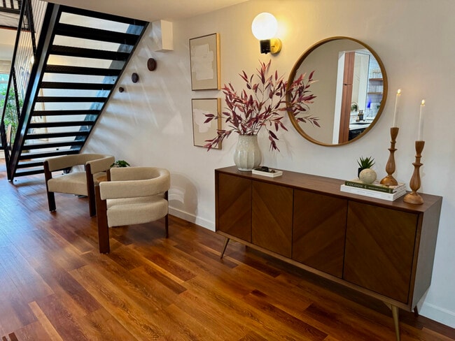 828 Innes Ave in San Francisco, CA - Foto de edificio - Building Photo