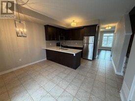 4165 Palermo Common in Burlington, ON - Building Photo