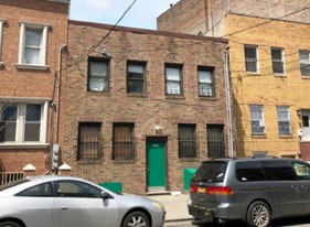 2387 Hoffman St Apartments