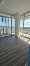 29-2029 Singer Ct in Toronto, ON - Building Photo - Building Photo