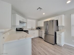 4673 Aventura Canyon Ct in Las Vegas, NV - Building Photo - Building Photo
