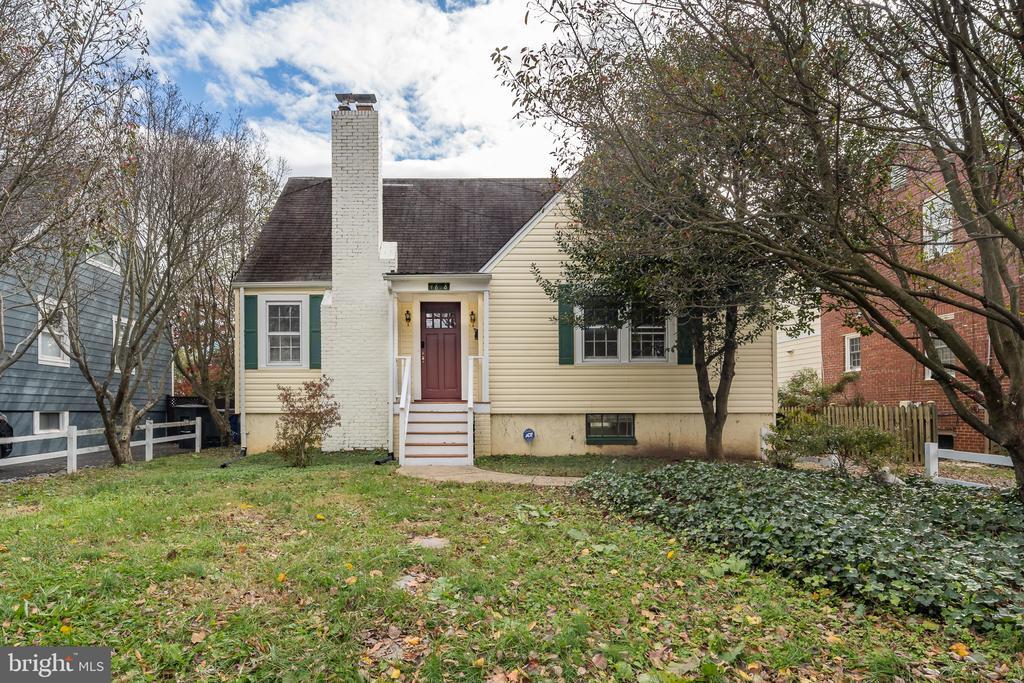 4818 22nd Rd N in Arlington, VA - Building Photo