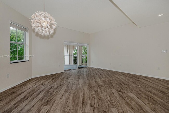 11605 NW 89th St in Doral, FL - Building Photo - Building Photo