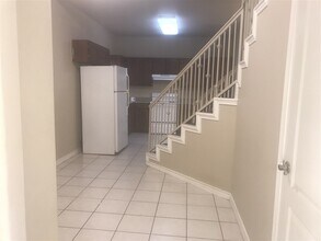 411 Shiloh Dr in Laredo, TX - Building Photo - Building Photo