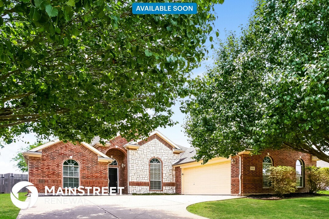 220 Troy Ln in Red Oak, TX - Building Photo
