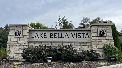 6495 Bella Vista Dr NE in Rockford, MI - Building Photo - Building Photo