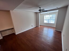 Room in Apartment on Campus Pointe Ct in Charlotte, NC - Building Photo - Building Photo