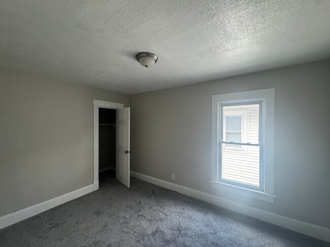 613 Jefferson Ave in Indianapolis, IN - Building Photo - Building Photo