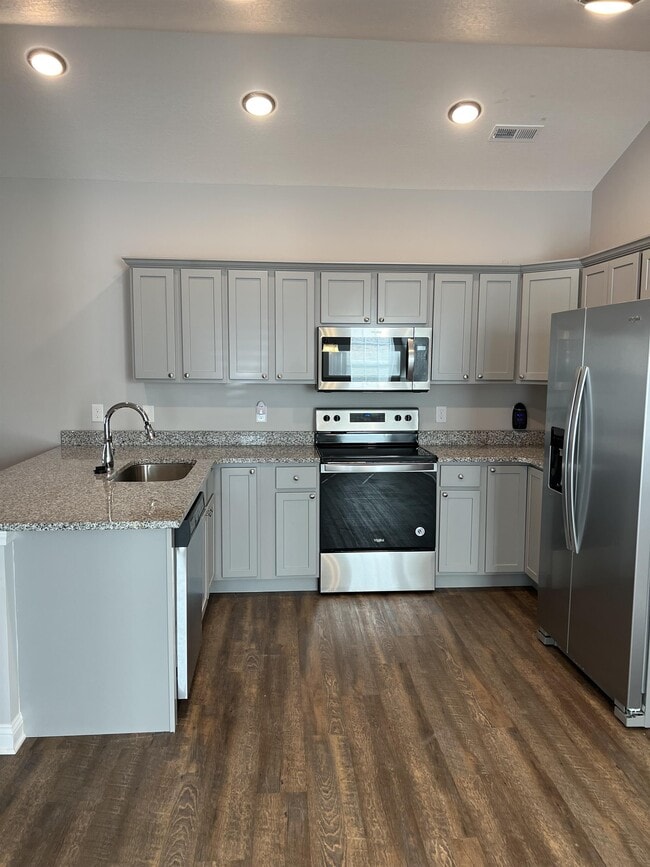 800 Spring Park Rd in Knoxville, TN - Building Photo - Building Photo