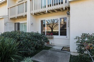 1248 Crescent Ter in Sunnyvale, CA - Building Photo