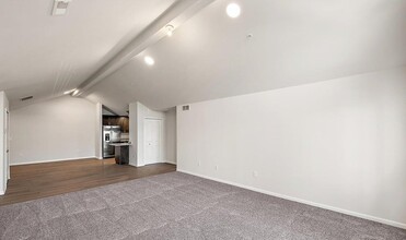 8292 Heywood Cir in Sterling Heights, MI - Building Photo - Building Photo