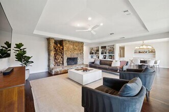 16806 Hunters Point Dr in Dallas, TX - Building Photo - Building Photo