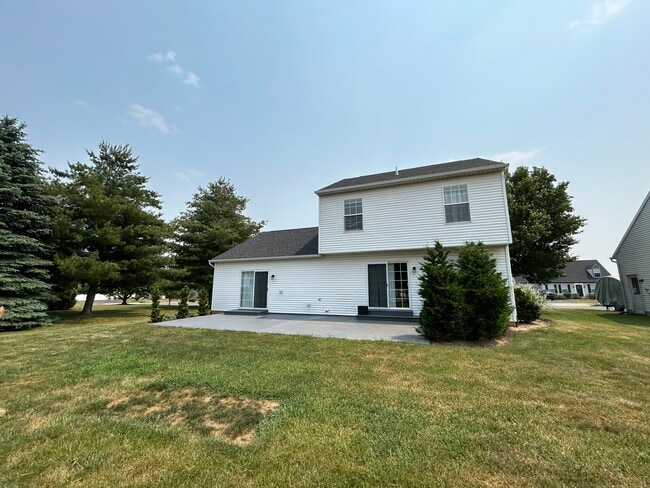 3703 Wheatland Dr in Dover, PA - Building Photo - Building Photo