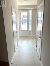 106 Yale Dr in Hamilton, ON - Building Photo - Building Photo