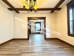 2921 Broadway in Fort Wayne, IN - Building Photo - Building Photo