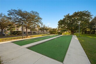 4015 Palm Tree Blvd in Cape Coral, FL - Foto de edificio - Building Photo