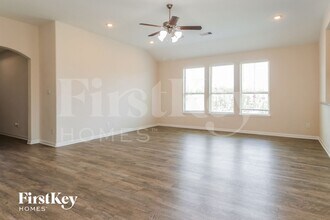 681 Rd 51021 in Cleveland, TX - Building Photo - Building Photo