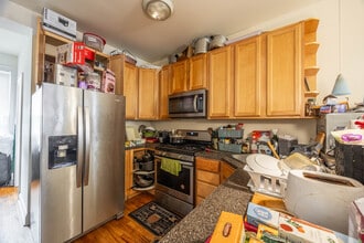 1720 W Beach Ave, Unit 2 in Chicago, IL - Building Photo - Building Photo